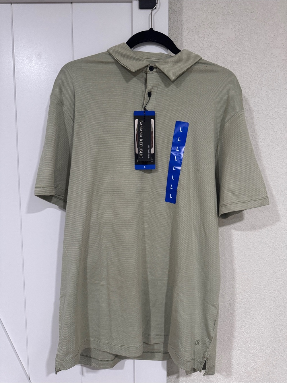 New with tags Banana Republic Luxe Touch Polo – Men’s Size Large